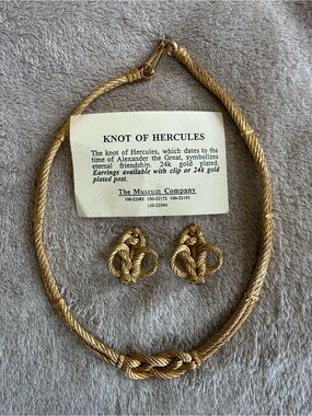 24k Gold Plated Hercules Knot Necklace and Clip Earrings Set